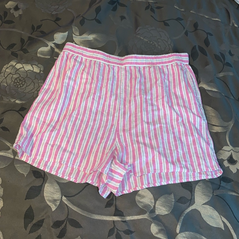 Universal Thread High Rise Pull On Shorts - Picture 2 of 4